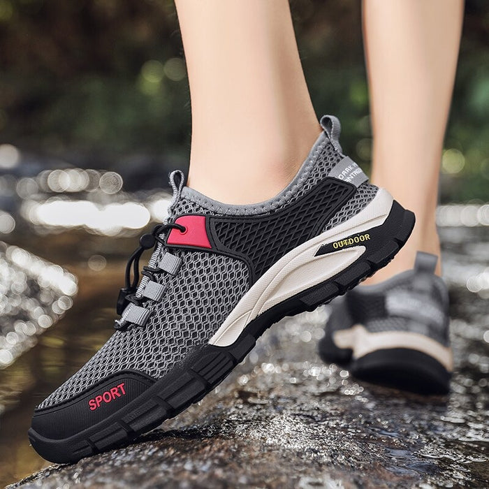 Outdoor Flat Walking Shoe